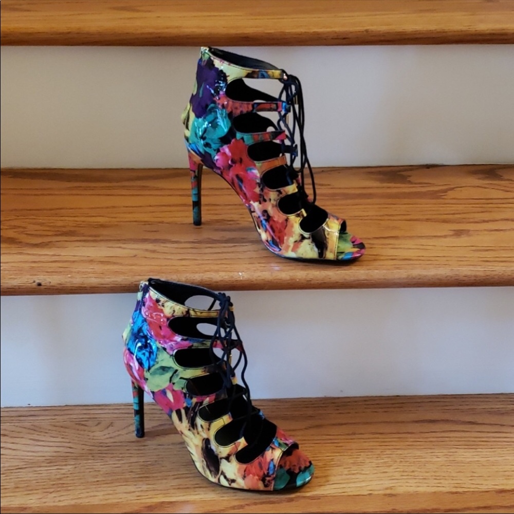 Shoes - Picture 2 of 2